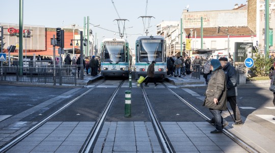 Homme mort aux Quatre-Routes